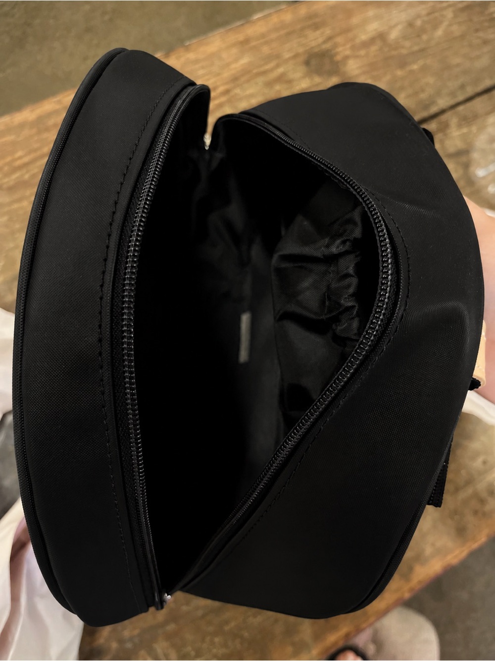 Jon Hart Backpack ✨✨✨✨✨✨ - Picture 3 of 5